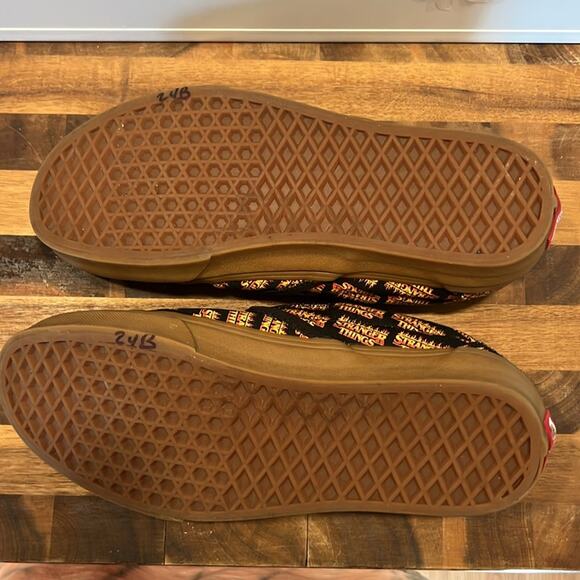 Vans x Stranger Things Customs Slip On Sneakers - Picture 8 of 10